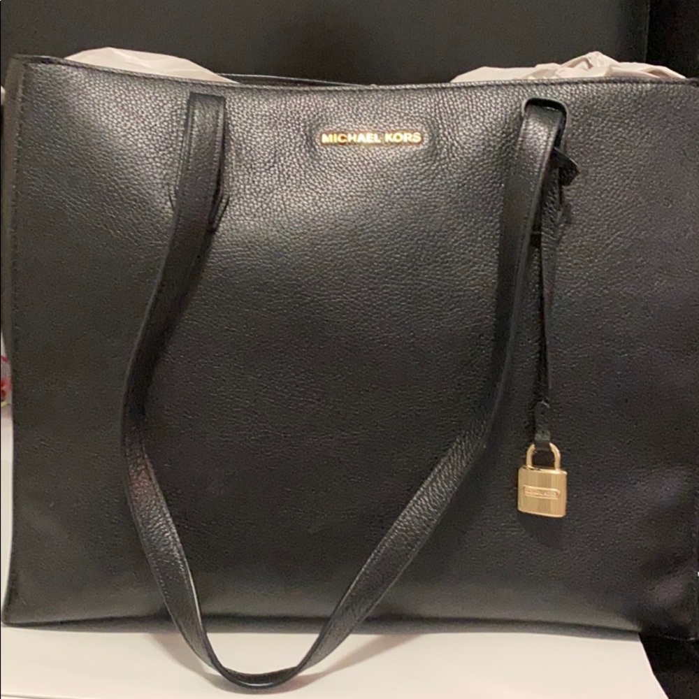 Michael Kors - Black Leather Bag